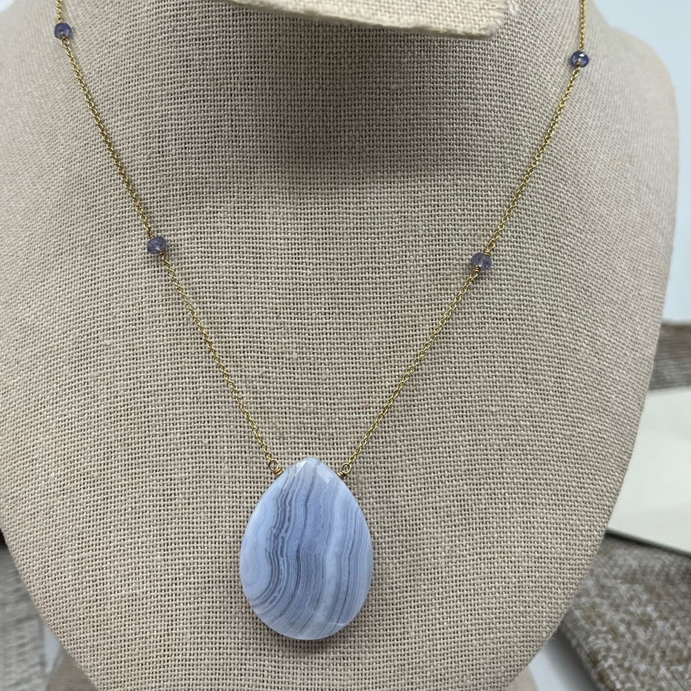 Vintage IBB 14K Gold Blue Lace Agate Pendant Necklace with Amethyst Accents 16" - Picture 10 of 17